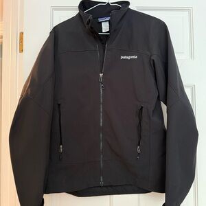Patagonia Women’s Polartec windbreaker Jacket in Black